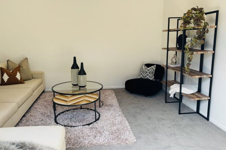 Photo of property in 72 Arran Drive, Orewa, 0931