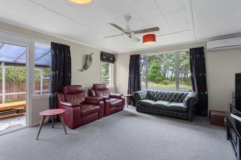 Photo of property in 24 Chamberlain Avenue, Amberley, 7481