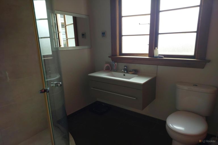 Photo of property in 17 Thackeray Street, Saint Andrews, 7988