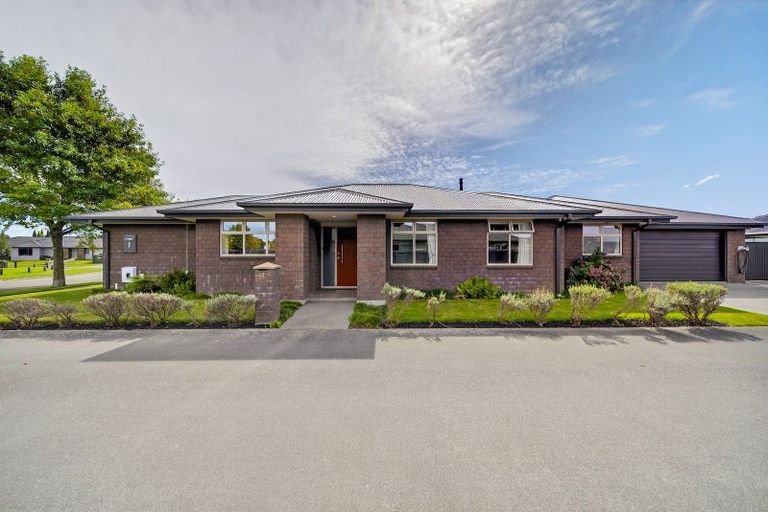 Photo of property in 7 Carradale Avenue, Broomfield, Christchurch, 8042