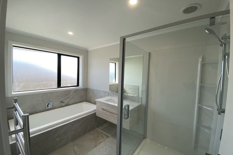 Photo of property in 6 Faber Place, Rototuna North, Hamilton, 3210