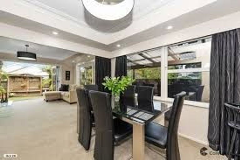 Photo of property in 9 Lynwood Place, Chedworth, Hamilton, 3210