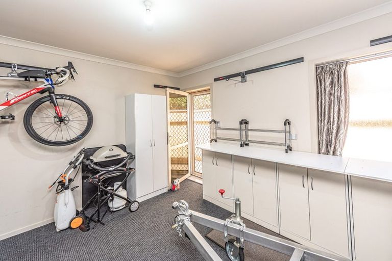 Photo of property in 16 Gilligan Close, College Estate, Whanganui, 4500