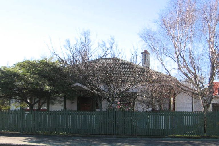 Photo of property in 7 Pirie Street, Palmerston North, 4410