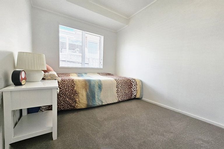 Photo of property in 1/2 Perendale Close, Somerville, Auckland, 2014