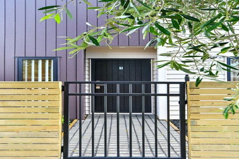 Photo of property in 89a Jellicoe Road, Manurewa, Auckland, 2102