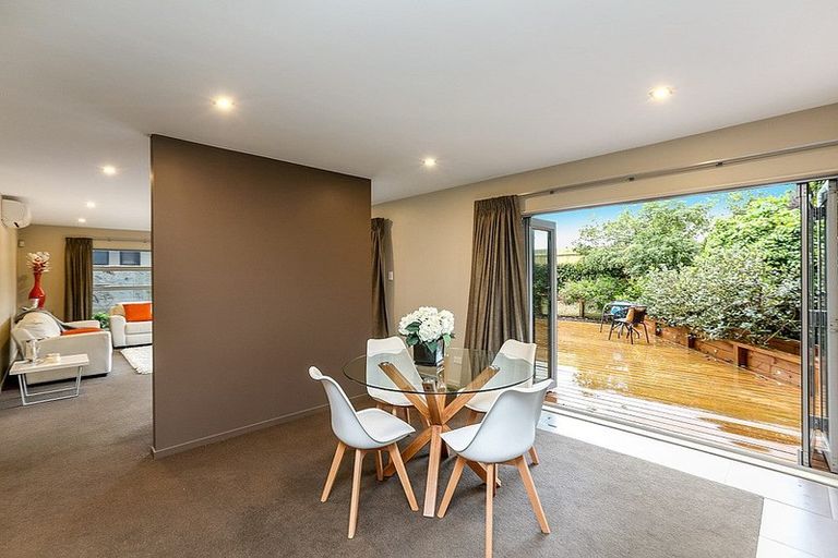 Photo of property in 7 Willow Place, Whalers Gate, New Plymouth, 4310