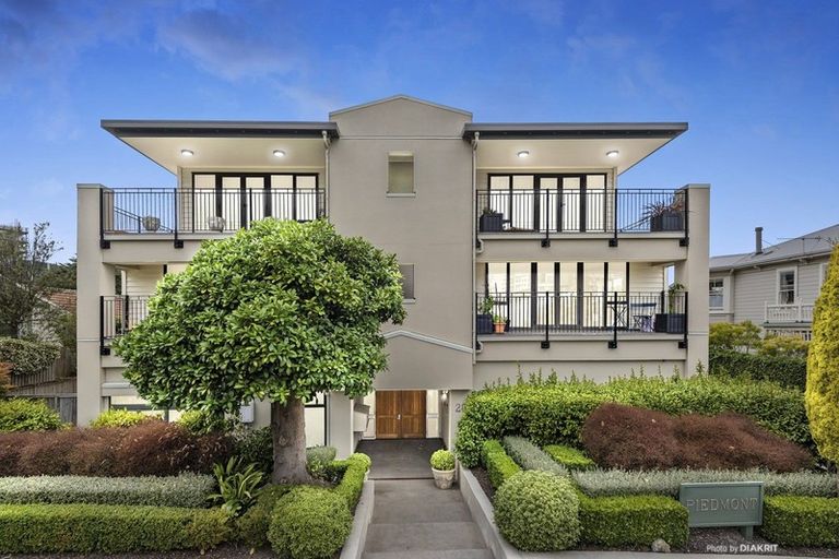 Photo of property in 8/28 Hobson Street, Thorndon, Wellington, 6011