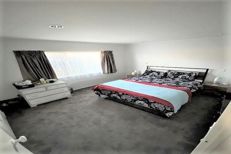 Photo of property in 17 Dennis Taylor Court, Paraparaumu, 5032