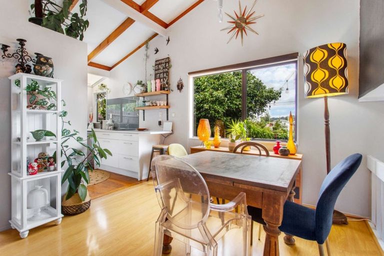 Photo of property in 1/33 Eskdale Road, Birkdale, Auckland, 0626