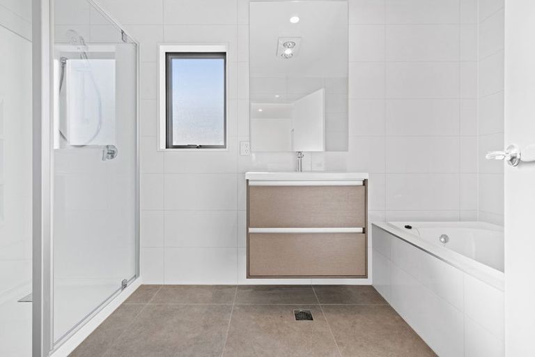 Photo of property in 6 Huru Road, Flat Bush, Auckland, 2019