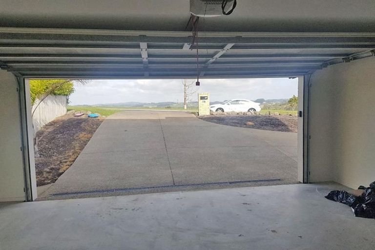 Photo of property in 12 Butler Stoney Crescent, Silverdale, 0932