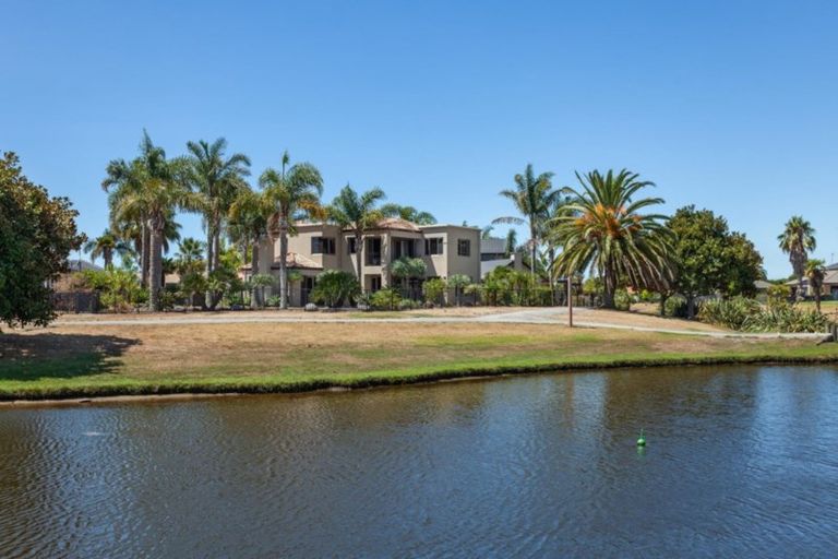 Photo of property in 24 Newport Key, Papamoa Beach, Papamoa, 3118