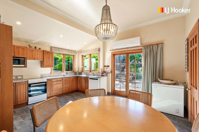 Photo of property in 3 Royal Crescent, Saint Kilda, Dunedin, 9012