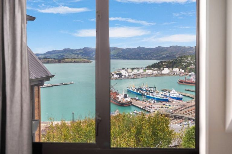 Photo of property in 30 Gilmour Terrace, Lyttelton, 8082
