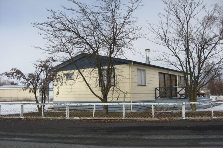 Photo of property in 4 Jollie Road, Twizel, 7901