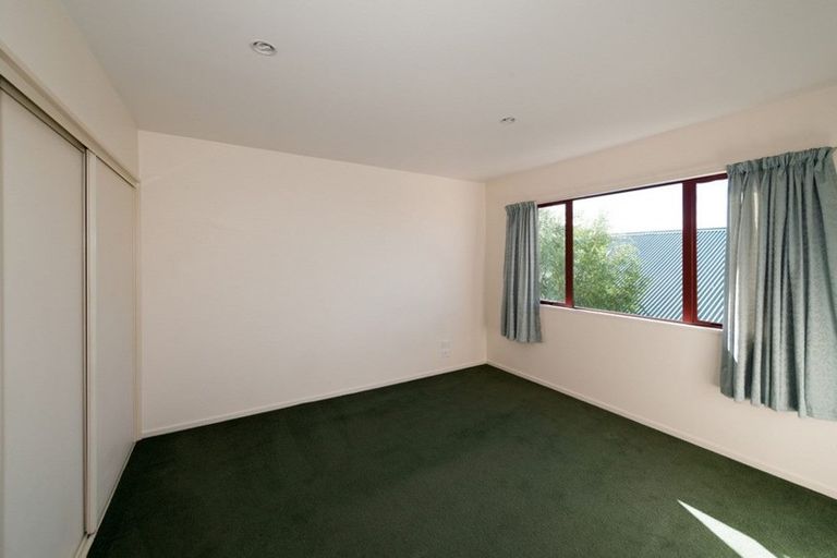 Photo of property in 74 Matipo Street, Riccarton, Christchurch, 8041