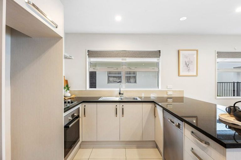 Photo of property in 2/33 Elizabeth Street, Riccarton, Christchurch, 8041