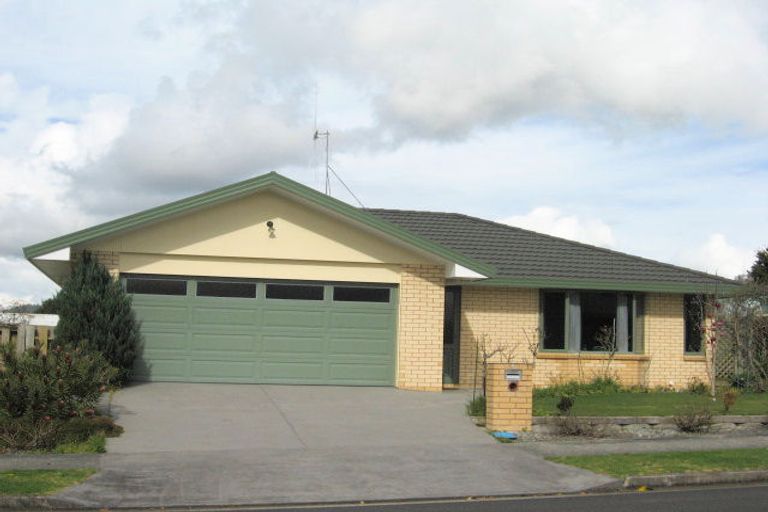 Photo of property in 6 Elm Place, Tikipunga, Whangarei, 0112