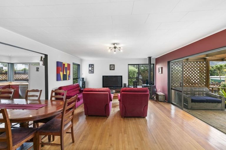 Photo of property in 31 Mcgowan Road, Wainuiomata, Lower Hutt, 5014