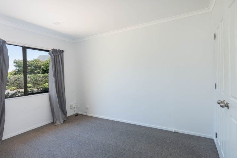 Photo of property in 1 Antrim Place, Rangatira Park, Taupo, 3330