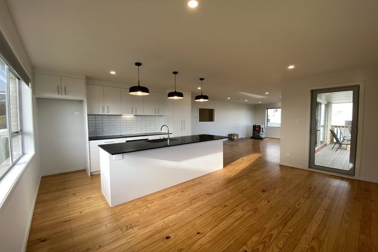 Photo of property in 57 Pacific Parade, Army Bay, Whangaparaoa, 0930