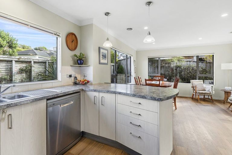 Photo of property in 23 Te Puia Drive, Aotea, Porirua, 5024