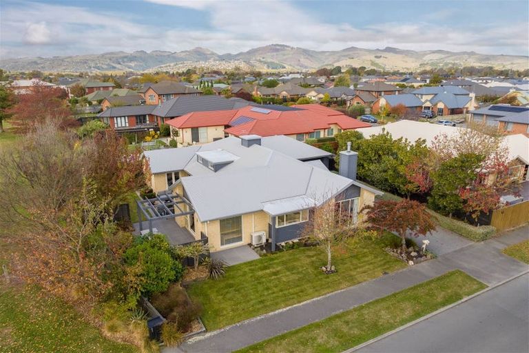 Photo of property in 36 Mcmahon Drive, Aidanfield, Christchurch, 8025