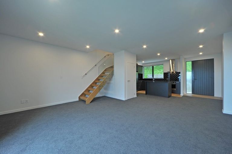 Photo of property in 13/52 High Street, Island Bay, Wellington, 6023