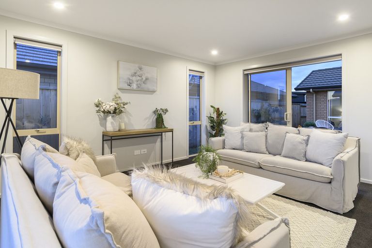 Photo of property in 18 Harding Drive, Papamoa Beach, Papamoa, 3118