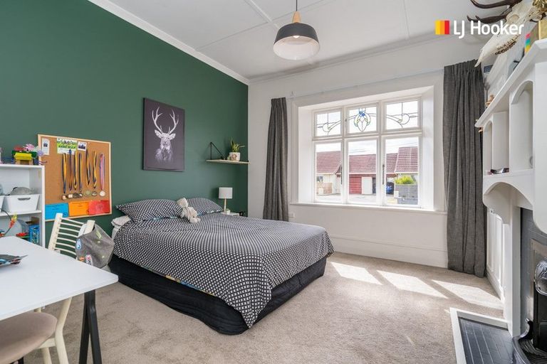 Photo of property in 65 Hargest Crescent, Saint Kilda, Dunedin, 9012