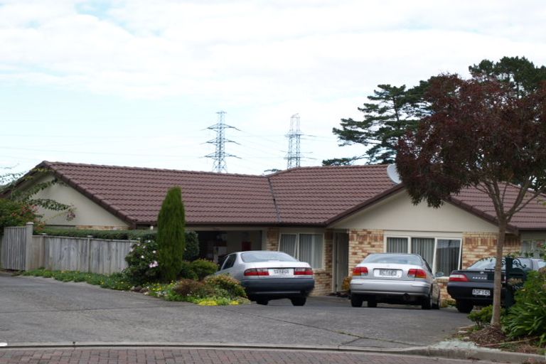 Photo of property in 11 San Luis Place, Golflands, Auckland, 2013