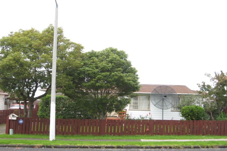 Photo of property in 134 Pigeon Mountain Road, Half Moon Bay, Auckland, 2012