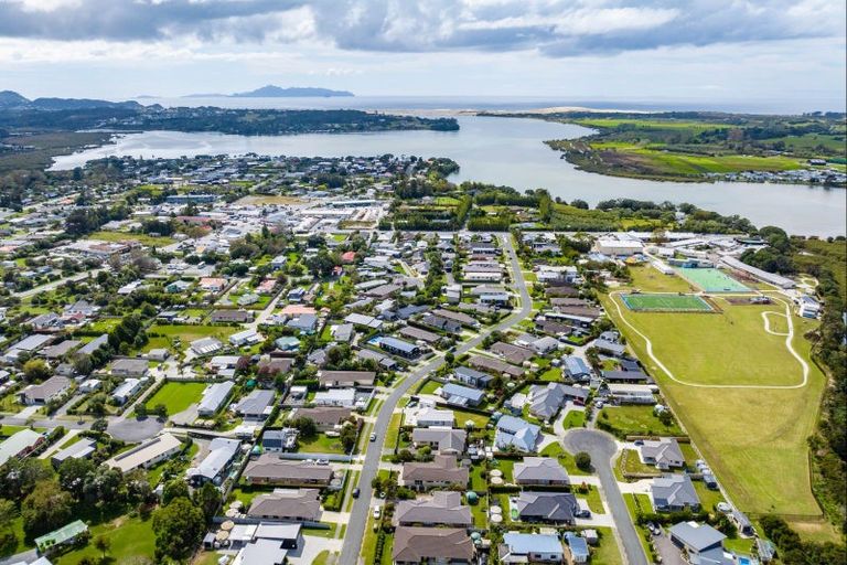 Photo of property in 43 Kedge Drive, Mangawhai, 0505