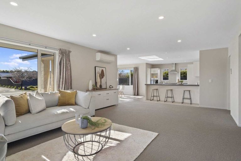 Photo of property in 15 Hampstead Close, Rangiora, 7400