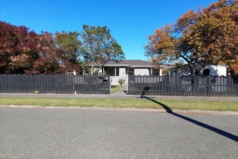 Photo of property in 23 Westerleigh Street, Bishopdale, Christchurch, 8053