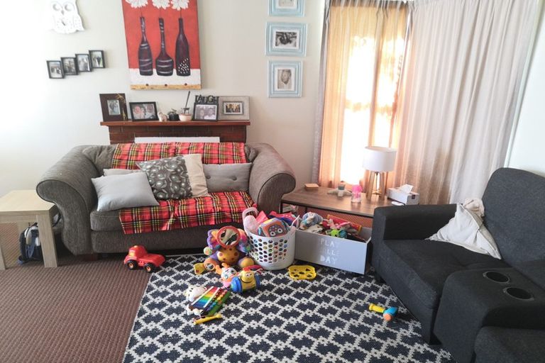 Photo of property in 16a Ennis Avenue, Pakuranga Heights, Auckland, 2010