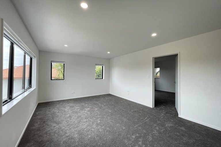 Photo of property in 39a Ennis Avenue, Pakuranga Heights, Auckland, 2010