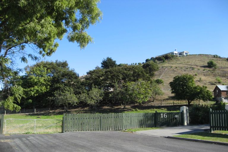 Photo of property in 16 Slade Street, Oamaru North, Oamaru, 9400