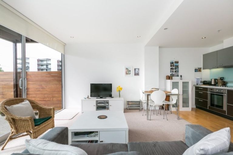 Photo of property in 102b/14 West Quay, Ahuriri, Napier, 4110