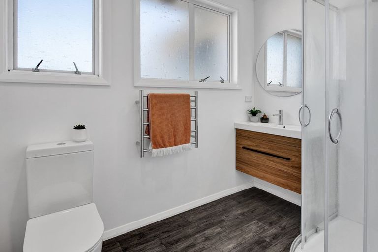 Photo of property in 62 Lismore Street, Merrilands, New Plymouth, 4312