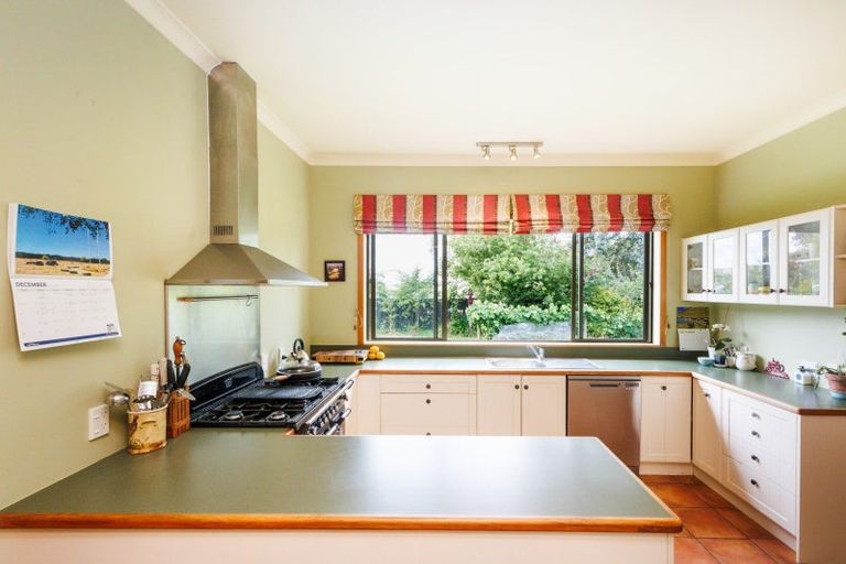 Photo of property in 852 Penny Road, Sanson, Palmerston North, 4479