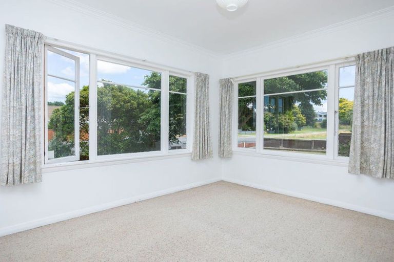 Photo of property in 5 Swinburn Street, Dannevirke, 4930