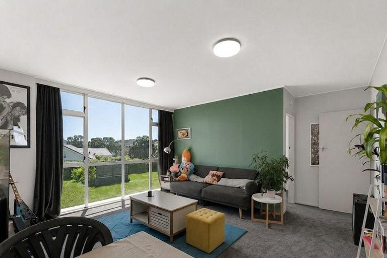 Photo of property in 23ub4 Rangitane Street, Maupuia, Wellington, 6022