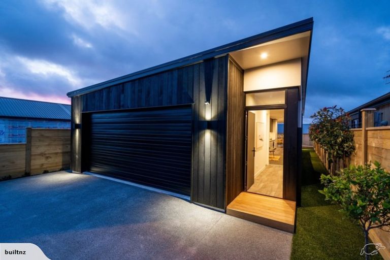 Photo of property in 28 Coast Boulevard, Papamoa Beach, Papamoa, 3118