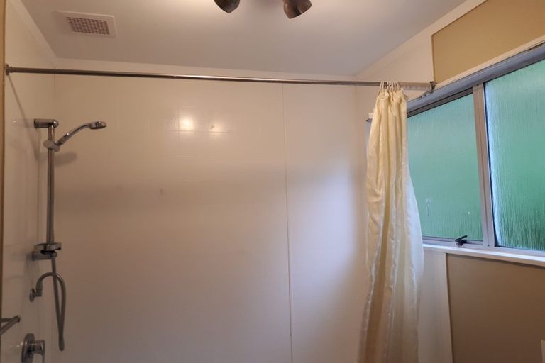 Photo of property in 2 Rajkot Terrace, Broadmeadows, Wellington, 6035