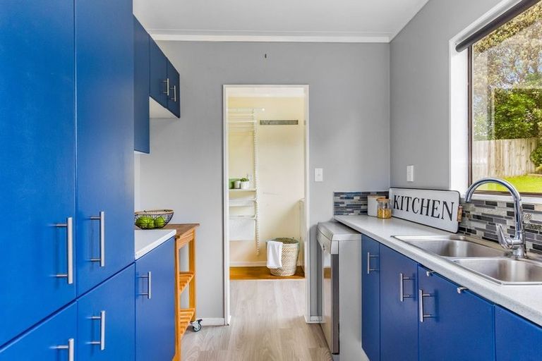 Photo of property in 32 Nassau Avenue, Grenada North, Wellington, 5028