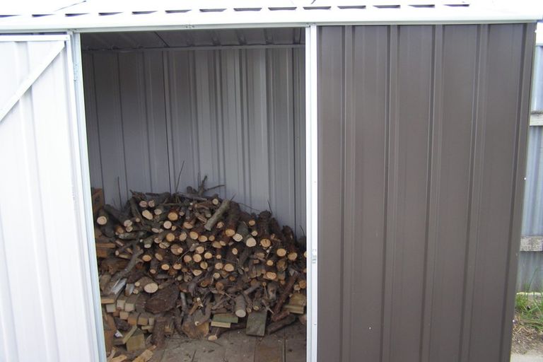 Photo of property in 1 Jeffares Place, Taradale, Napier, 4112