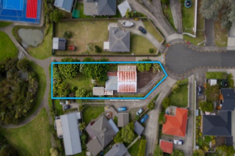 Photo of property in 38 Toru Street, Te Atatu Peninsula, Auckland, 0610