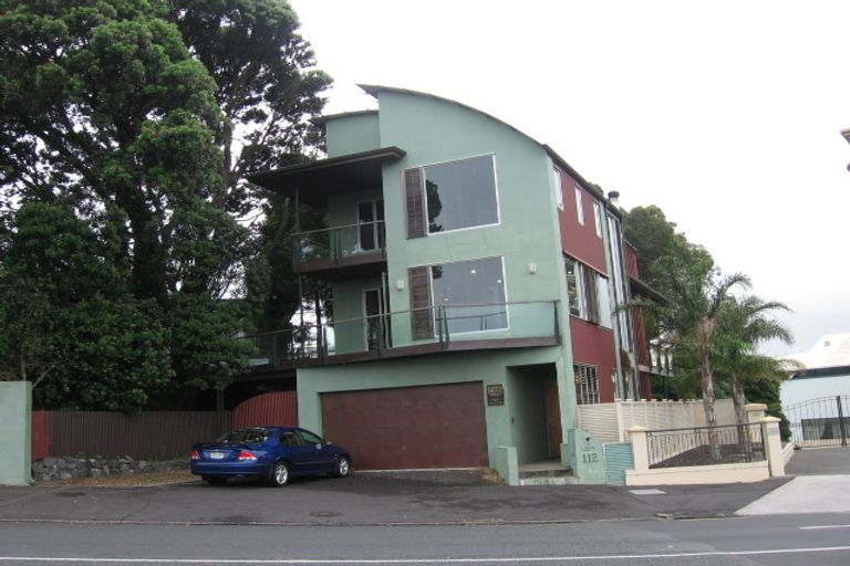 Photo of property in 112 Gladstone Road, Parnell, Auckland, 1052